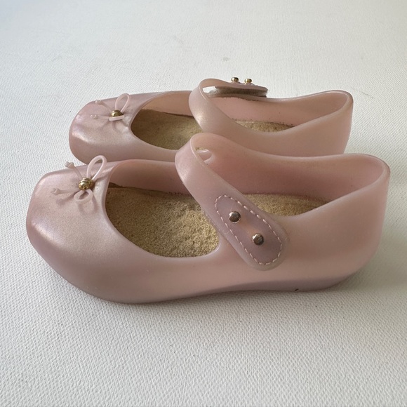 Mini Melissa girl’s Soft Silicone Shoes. Color Pink, Size 8. - Picture 5 of 8